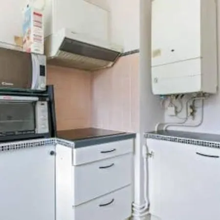 Functional And Bright - Near Pere Lachaise