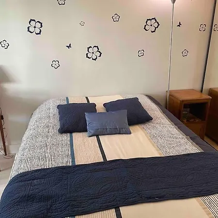 Functional And Bright - Near Pere Lachaise 파리